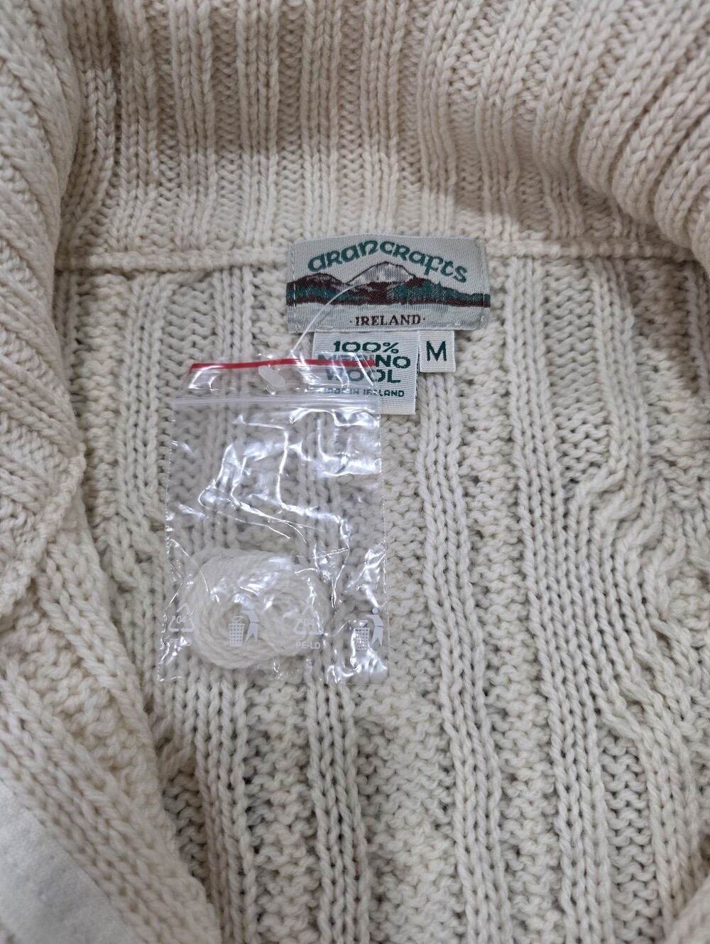 Aran Crafts Ireland 100% Merino Wool Full Zip Cable Knit Cardigan Sweater - Picture 8 of 8